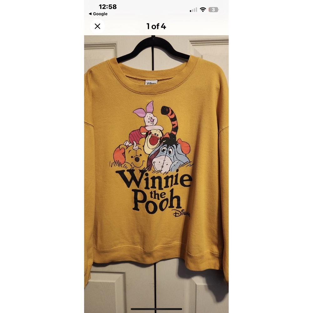 Winnie the Pooh Gang Disney‎ Women's Gold/Mustard Long Sleeve Sweatshirt Size XL